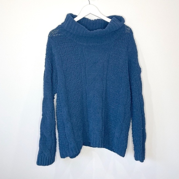 Just Madison Navy Blue Knit Turtleneck Thick Sweater - Picture 1 of 6